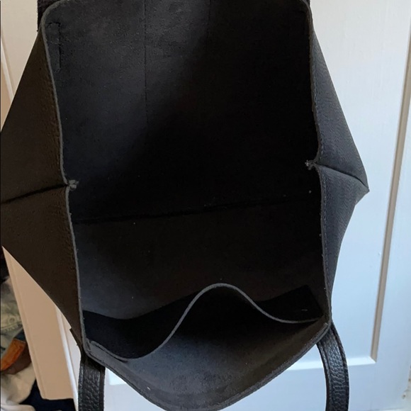 Vince Camuto black bag with grey stripe - Picture 5 of 7